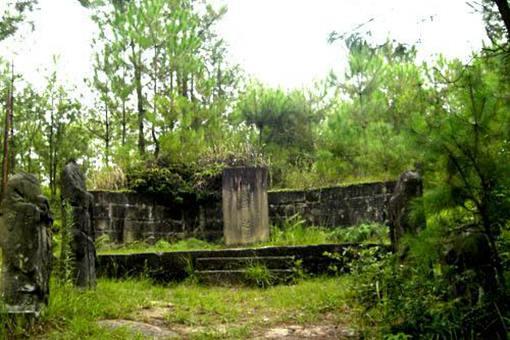 秦良玉死后为何建立48座陵墓?
