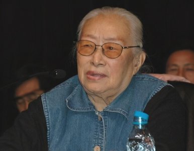 ​28年前，陈赓夫人傅涯为何不顾74岁高龄，去了趟台湾？