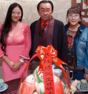 ​侵吞弟弟遗产开除郭德纲，给女徒弟买包，74岁侯耀华商演仅5万