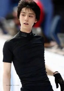 ​藤泽亮子和羽生结弦在一起过吗