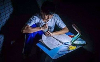 ​上世纪的“助学神器”|当年你的爸妈交过这些智商税吗？