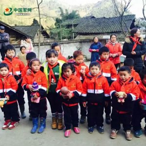 ​军网专访丨汤星月：命运以痛吻我，我却报之以歌