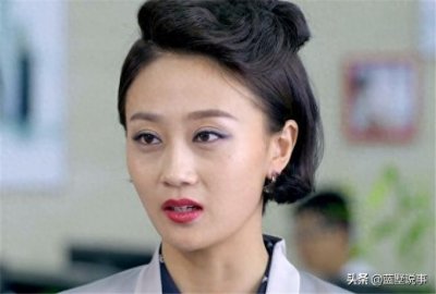 ​翟星月一组潮女生活照，你相信她是象牙山村美发的苏玉红吗？