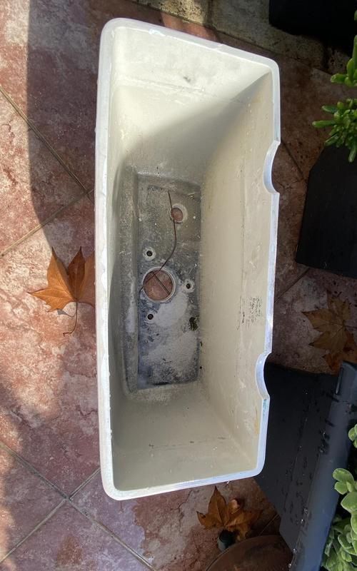 用水泥把花盆底下的洞封住可以不漏水吗