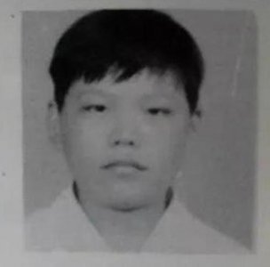 ​如果说 李宗盛 是把你唱哭的那个人 而 伍佰 是那个给你擦眼泪的人