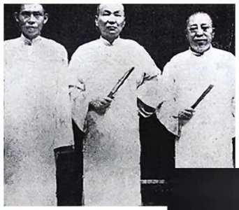 ​1951年惊人转变：从黑帮到建设英雄，黄金荣的改变震惊了蒋介石