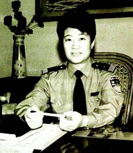 ​回顾深圳色贪女局长安惠君：敛财数百万，用权势潜规则多名男下属
