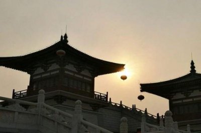 ​《登兖州城楼》古诗赏析