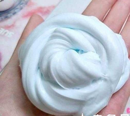 起泡胶太粘手怎么办用家用的材料让它变得不粘手