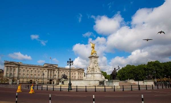 英国的白金汉宫,白金汉宫在哪个国家的哪个城市图3