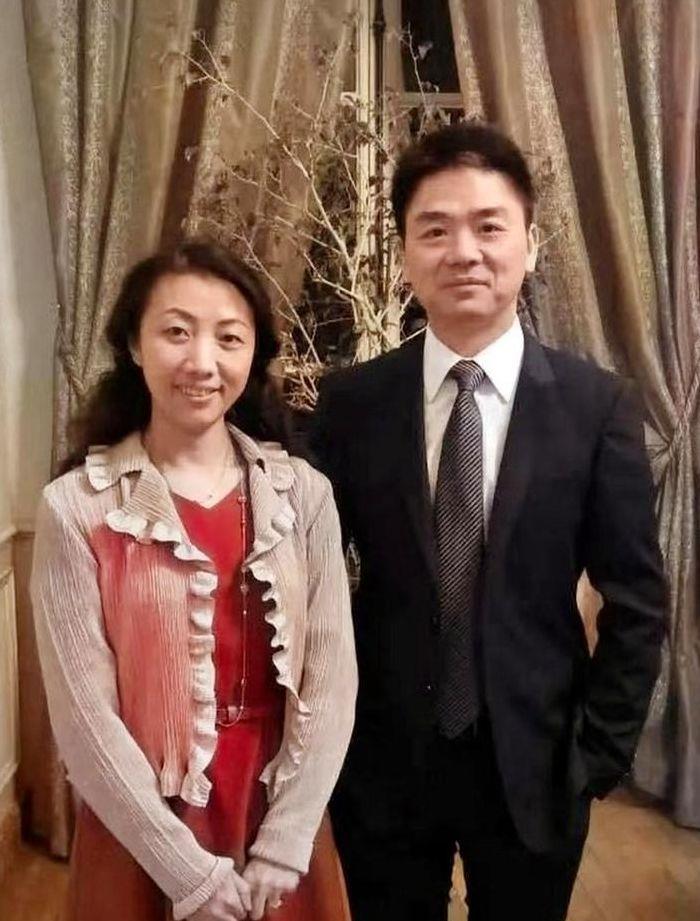 龚小京家庭背景好强大（龚小京家室）