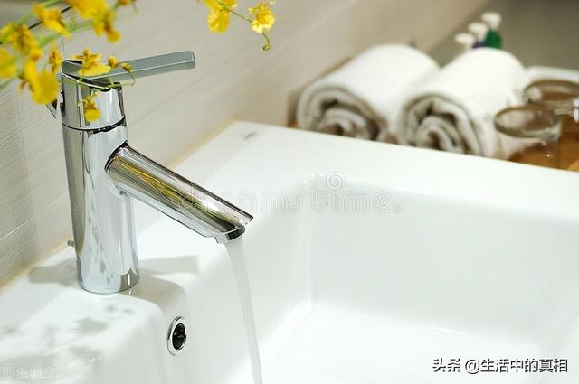 淘米水是大米还是小米解毒好（你家吃米前会用水淘米吗）(6)