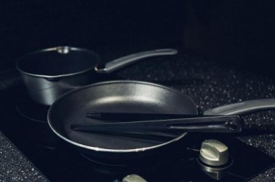 ​聚四氟乙烯是什么材料？聚四氟乙烯板5mm价格