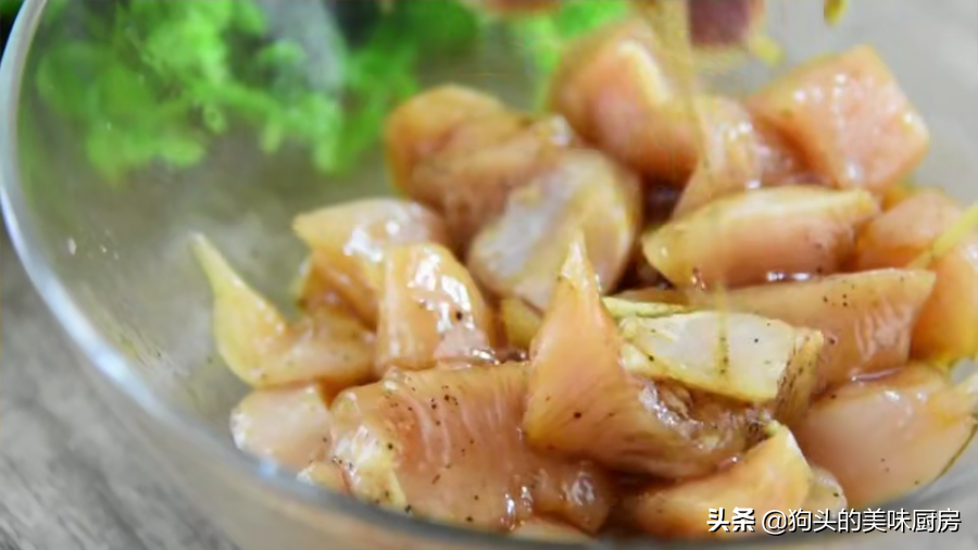 鸡米花怎么炸会外酥里嫩（鸡米花最好吃的做法步骤）