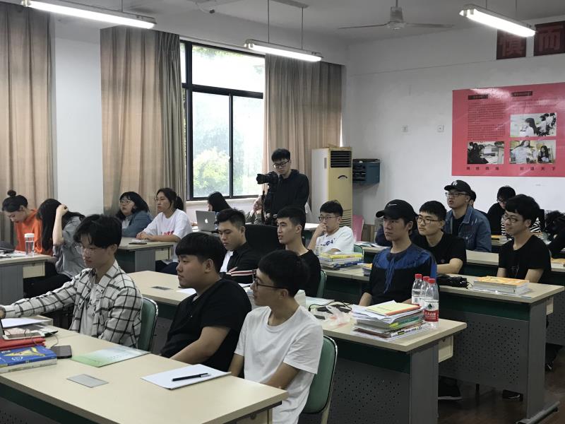 大学生在校创业小项目：大学生校园创业，那些项目好？
