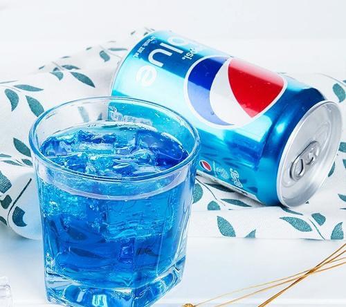 生活蓝色可乐什么味道?蓝色可乐好喝吗?  2