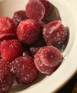 ​杨梅冷冻后怎么吃,冻杨梅要怎么做好吃窍门