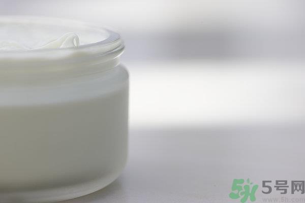 妆前乳有必要用吗？妆前乳什么时候用？