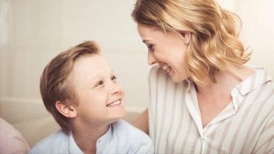 ​儿子和妈吵架应该怎么解决，儿子和妈妈发生争吵
