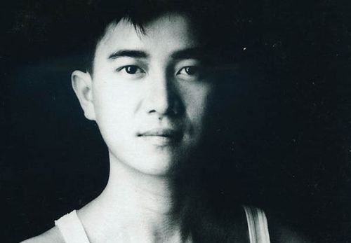 陈百强是怎么死的