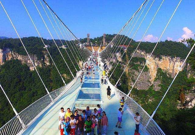 深圳周边几处玻璃栈道，可要收藏好，约朋友一起去玩心跳吧