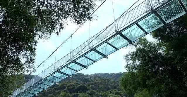 深圳周边几处玻璃栈道，可要收藏好，约朋友一起去玩心跳吧
