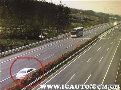 逆行怎么扣分和罚款(逆行是违章还是违法行为)