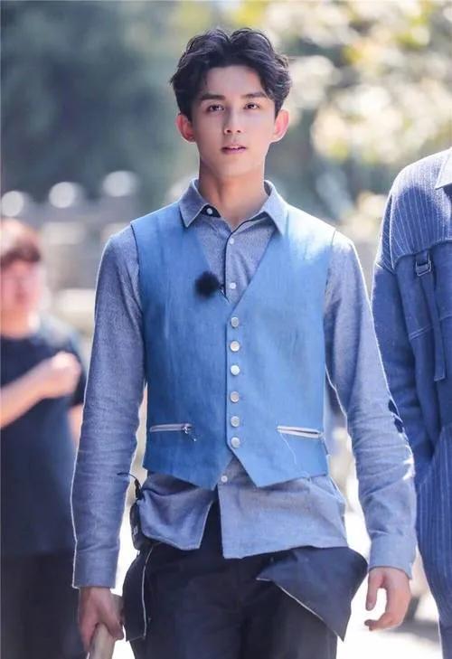 杨幂为什么能从出道火到现在（这七位童年出道的当红明星）(5)