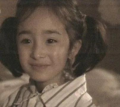 杨幂为什么能从出道火到现在（这七位童年出道的当红明星）(2)