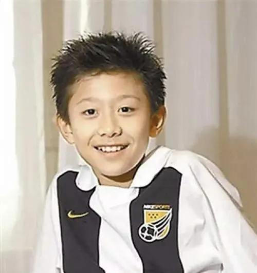 杨幂为什么能从出道火到现在（这七位童年出道的当红明星）(13)