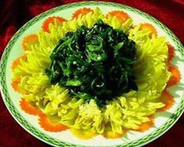 终于知道老百姓为什么爱吃这种野菜了！农村人的“小病”都靠它