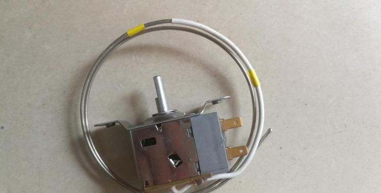 冰箱温控器不动怎么回事