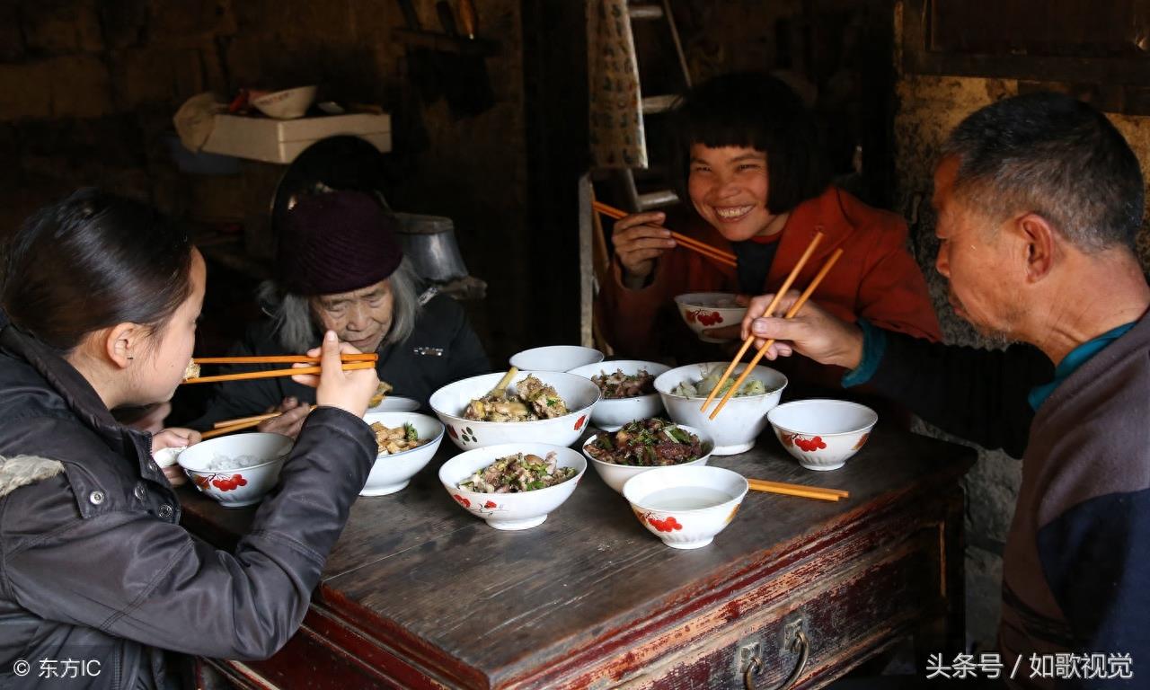 8张农民工理想图，背井离乡辛苦打拼的他们，个个肩负重担