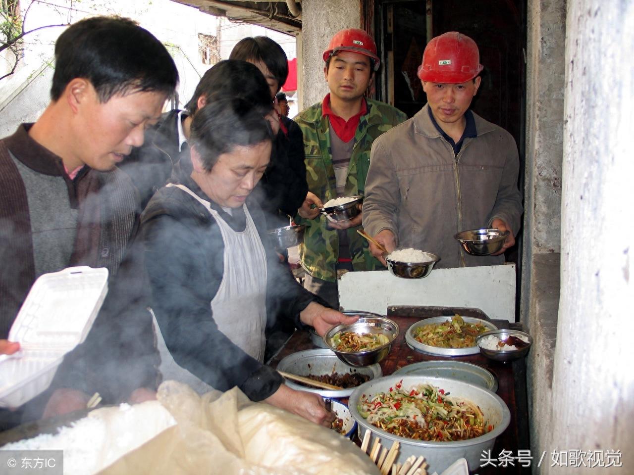 8张农民工理想图，背井离乡辛苦打拼的他们，个个肩负重担