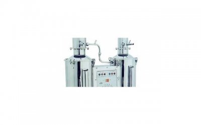 ​情侣死亡100问的题目，我和你妈掉水里了你先救谁