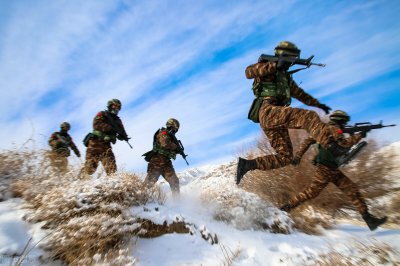 ​分享四本精彩的军事小说，看看什么是真正的军人