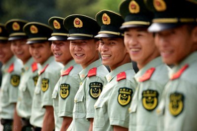 ​一个武警中队有多少转士官的名额？转士官靠的是什么？