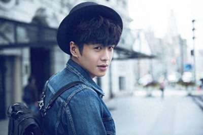 ​张若昀唐艺昕被节目组恶意碰瓷：拒绝节目邀约，被工作人员记恨？