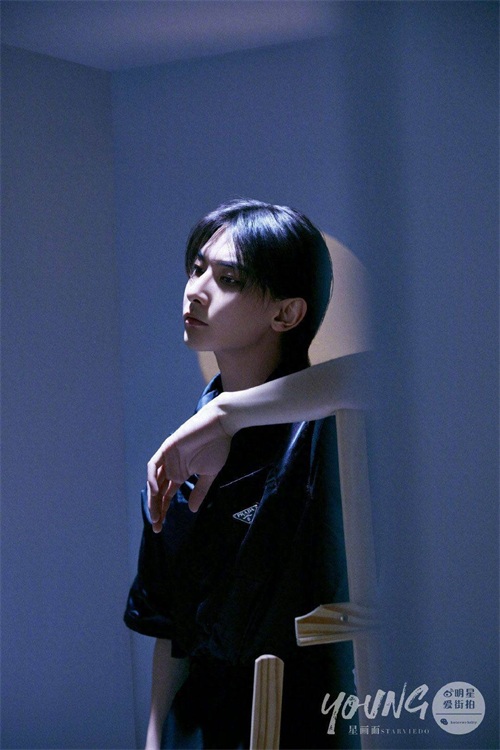 王瑞昌最新大片，清新俊逸的古装美少年，也有潮酷个性的一面