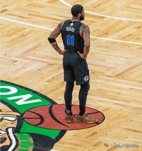 ​欧文更换头像引爆热议：穿独行侠球衣站绿军Logo，复仇之心尽显？