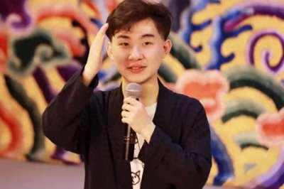 ​陶阳是一位多才多艺、技艺精湛的青年艺术家