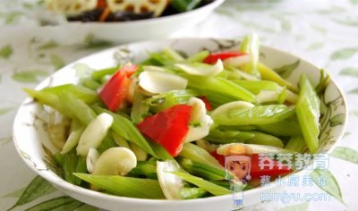 ​百合炒什么菜最好吃图片 爽口润肺——百合炒芹菜