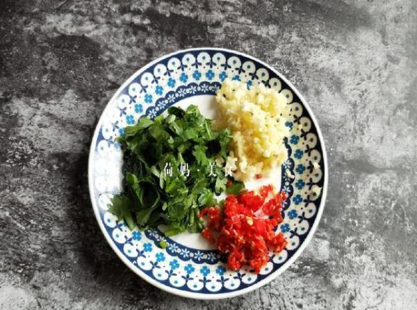 凉拌蕨根粉你爱吃吗？教你简单几步在家做，酸辣又爽口，超好吃