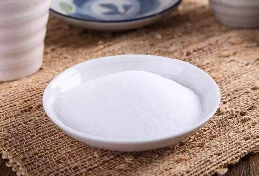 啤酒加盐的功效与作用（解决了家家户户的困扰）