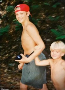 ​昔日童星亚伦卡特在家中溺亡（亚伦·卡特在家中浴缸身亡）