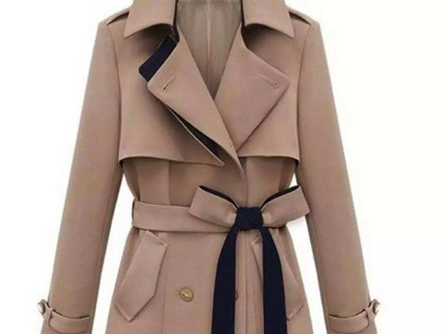 手把手教风衣腰带系法（秋冬季必备的技能）(1)