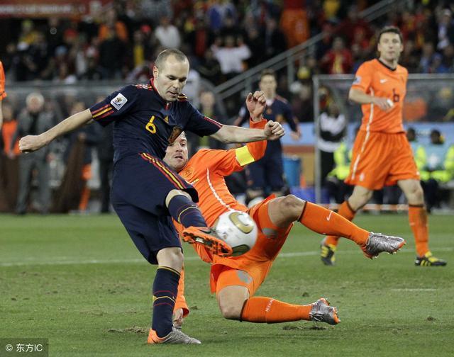 再见！范德法特,那个悲情的男人