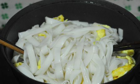 怎么做炒河粉,炒河粉的做法最正宗的做法视频图11