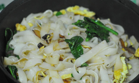 怎么做炒河粉,炒河粉的做法最正宗的做法视频图12