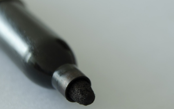 衣服上马克笔怎么去除,马克笔弄到纸上怎么去除图4